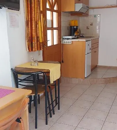 Nefeli β'οροφος Lägenhet Rethymno